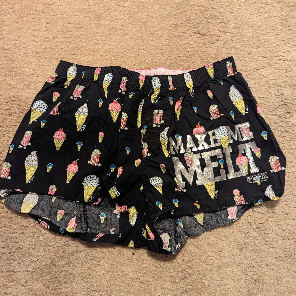 6 used vs pink shorts xs/s